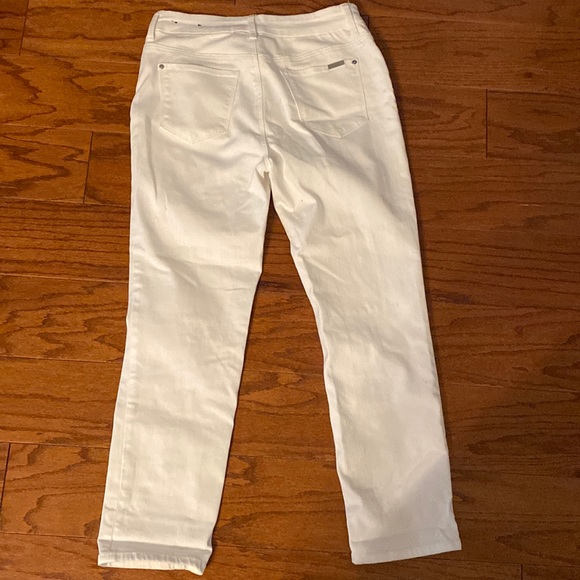 Chico’s So slimming girlfriend ankle white denim jeans w/ daisy stones reg 0/ M - Picture 2 of 13